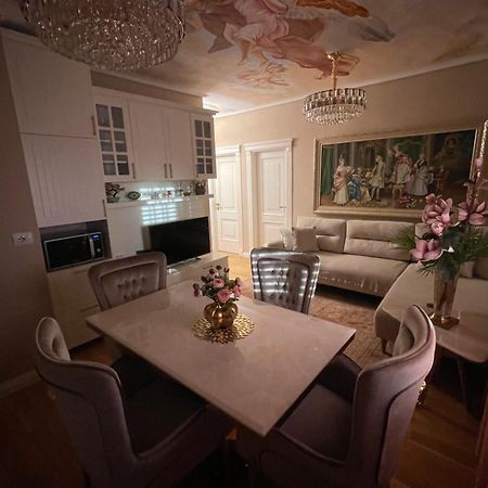 Deoni Apartment Luxury Tirana Eksteriør billede