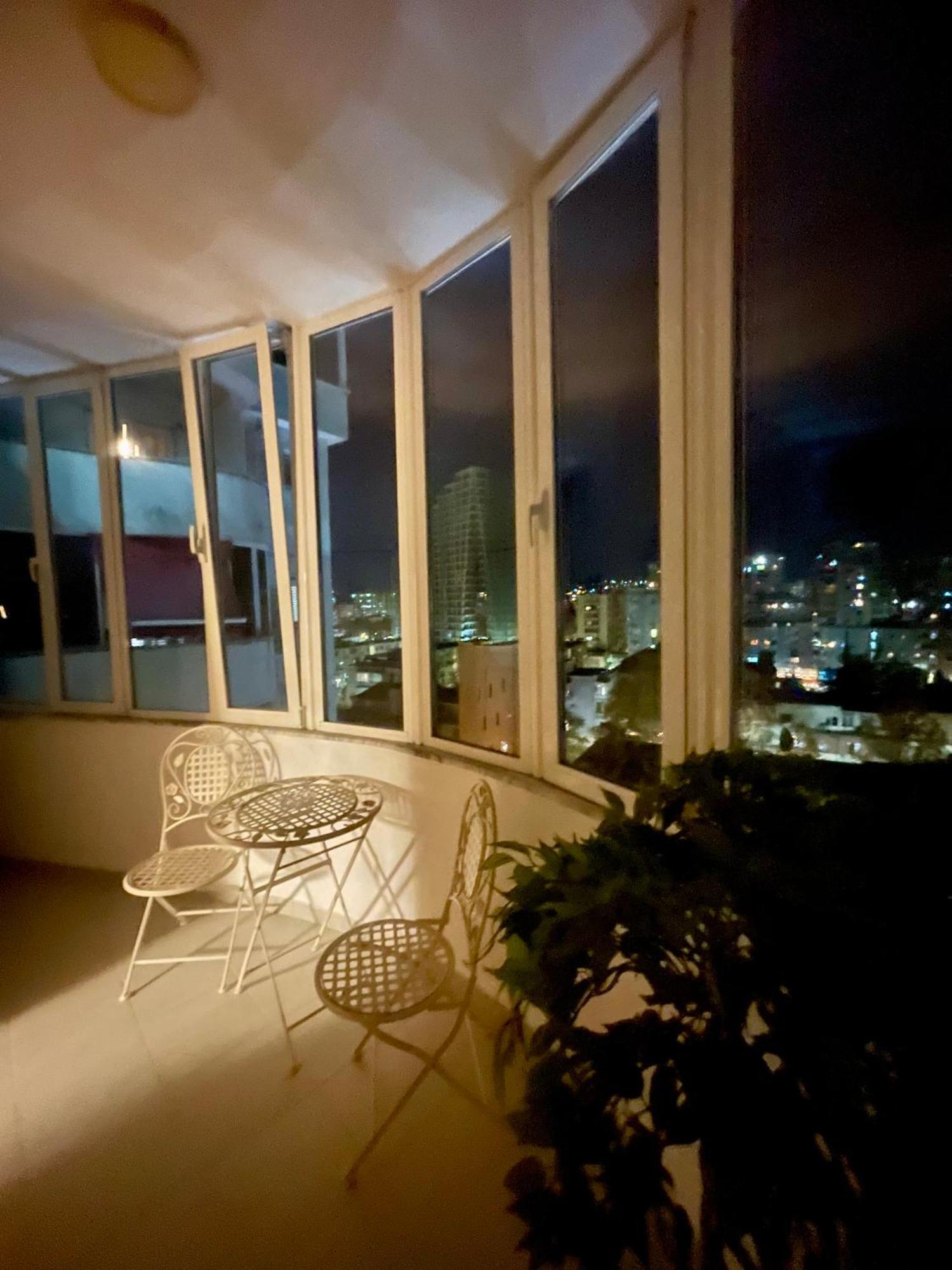 Deoni Apartment Luxury Tirana Eksteriør billede