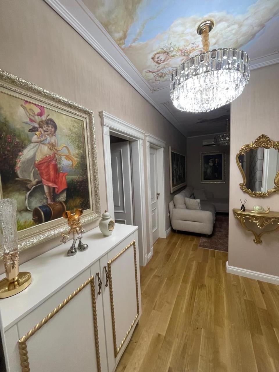 Deoni Apartment Luxury Tirana Eksteriør billede