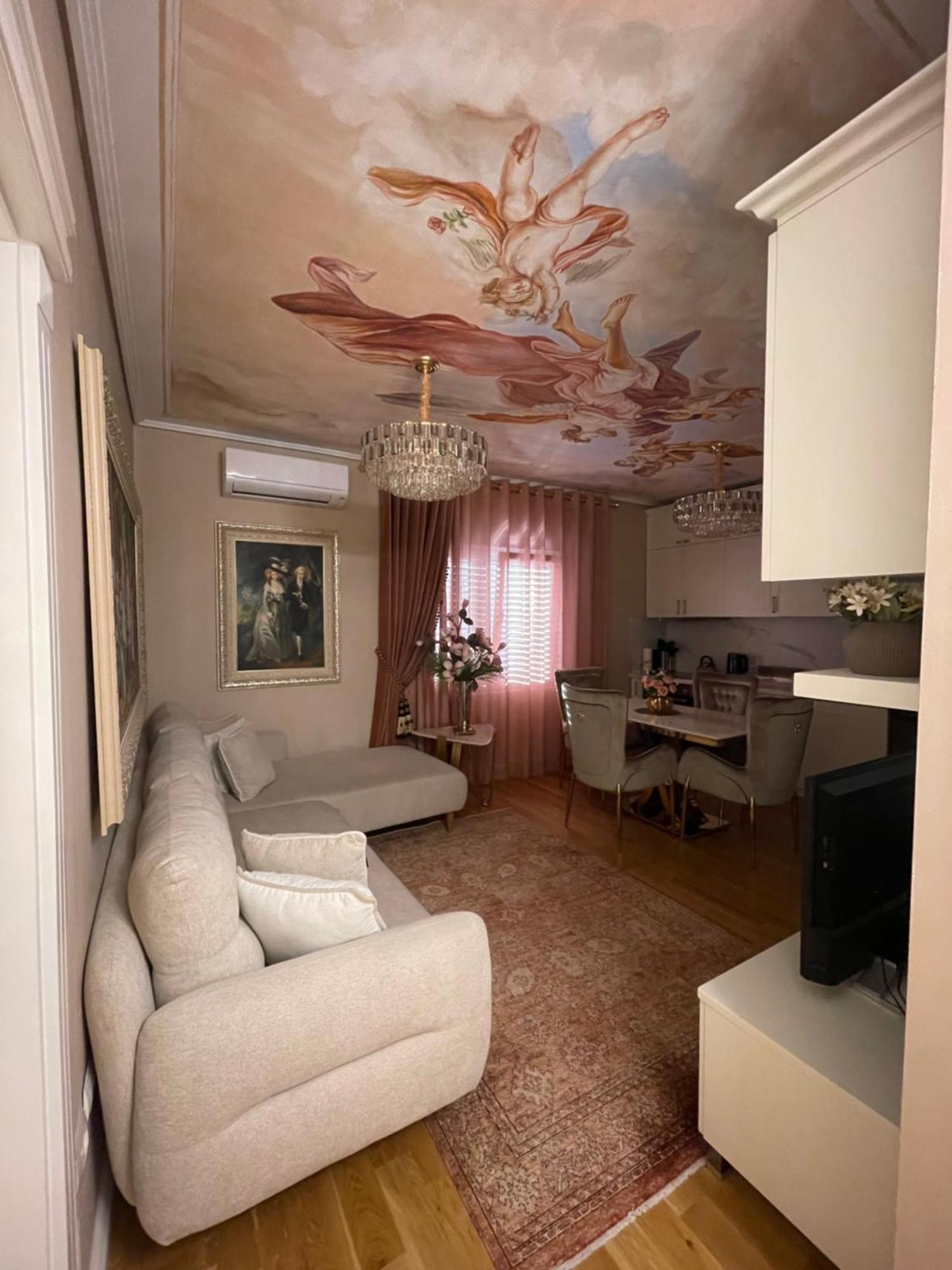 Deoni Apartment Luxury Tirana Eksteriør billede