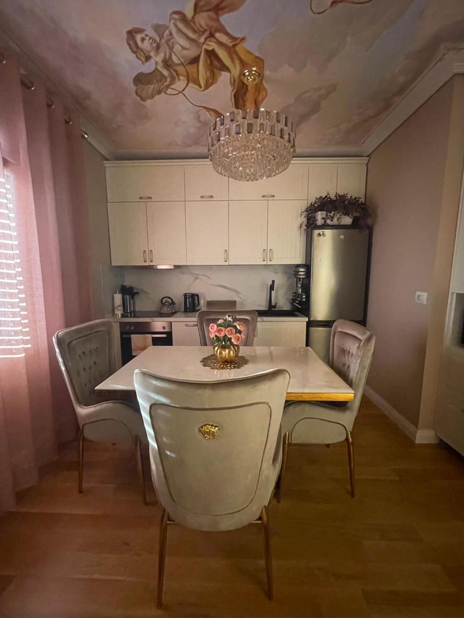 Deoni Apartment Luxury Tirana Eksteriør billede